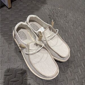 Hey Dude Women’s Light Tan Loafers